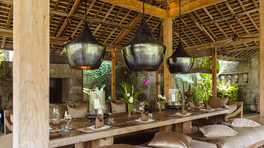 Villa Zelie - Dining table